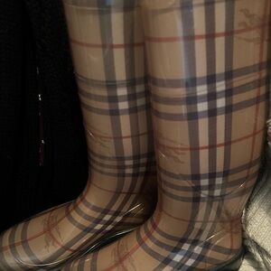 Burberry Plaid Winter Rain Boots - Beige and Brown